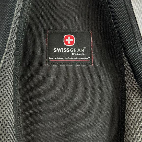 Swiss Gear 18" Laptop Backpack Four Pockets Black & Gray with Warranty Card - Picture 12 of 14